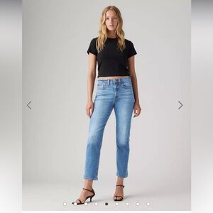 Levi's Women's Wedgie Straight Leg Jeans